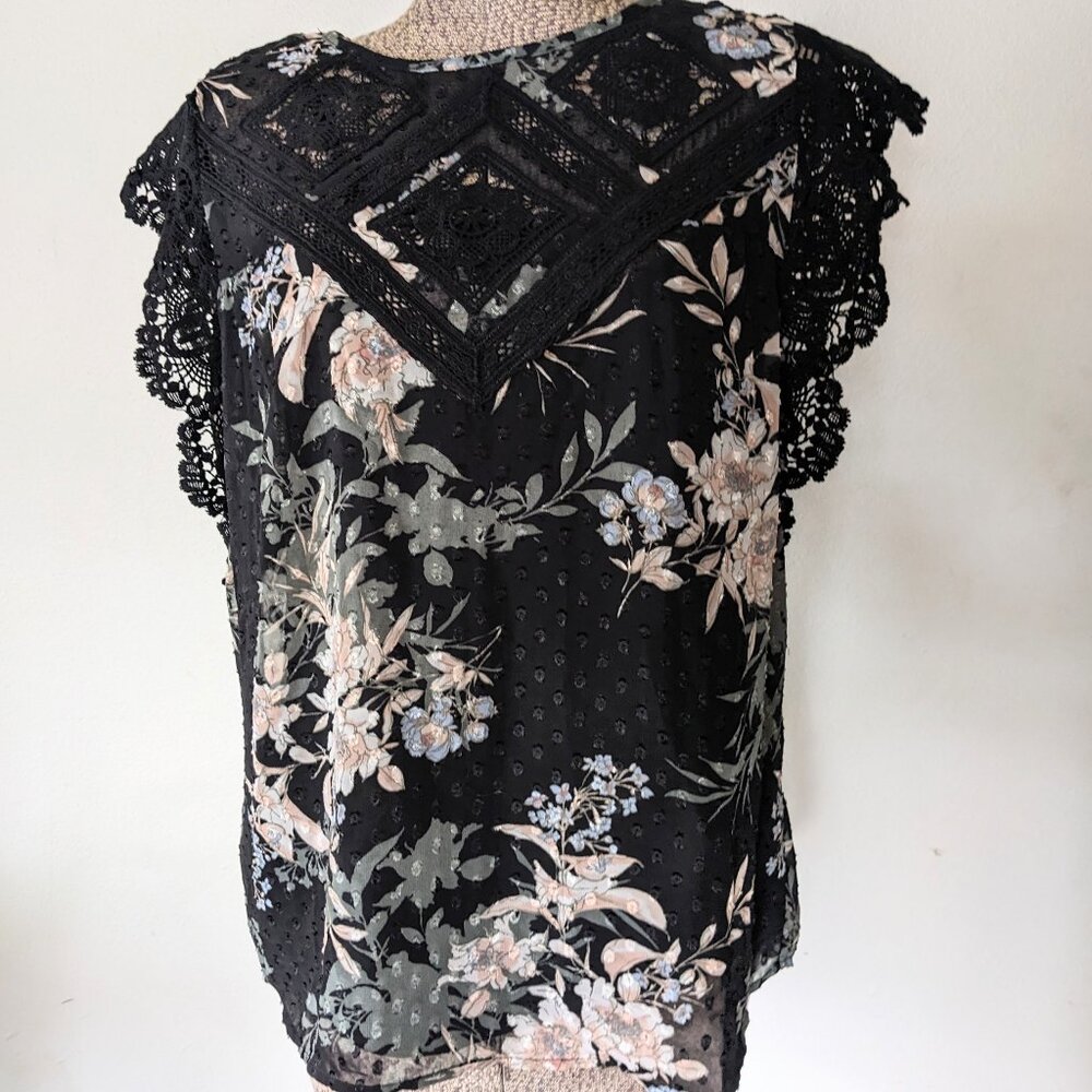 Daniel Rainn Black Floral Lace Top – Boho Chic Embroidered Blouse for Women